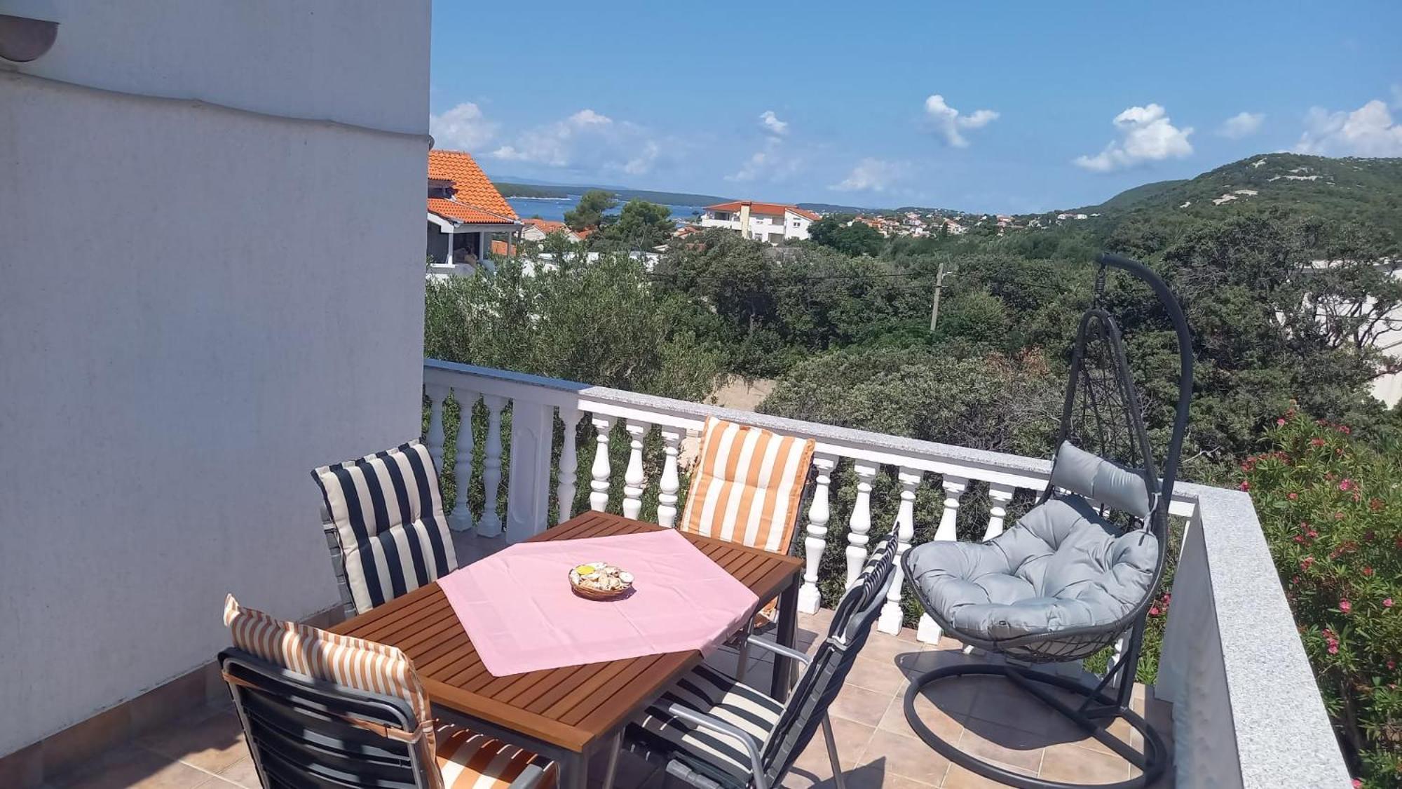 Apartments Vuksan 拉布 外观 照片