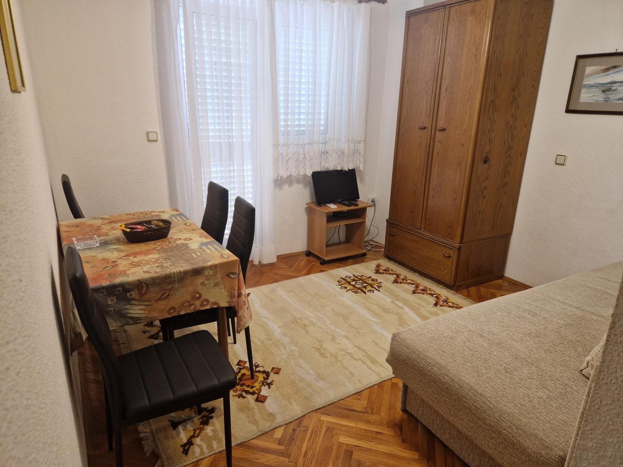 Apartments Vuksan 拉布 外观 照片